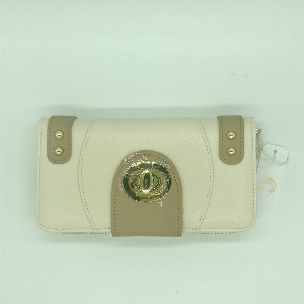 Charming Charlie Wallet